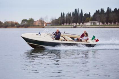 Miete Motorboot RIVA RUDY Venedig