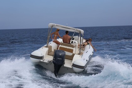 Verhuur Motorboot Capelli Capelli Tempest 775 Saint-Tropez