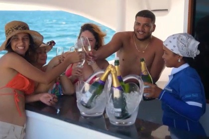 Welcome to,  Kimbara Cabrera Yacht Prívate  5-Star Luxury Yacht: All-Inclusive Captain & Crew