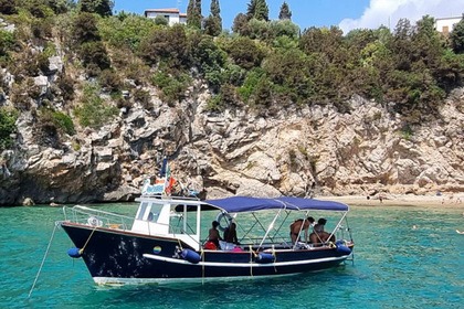 Hire Motorboat Ligure Gozzo Italia Gaeta