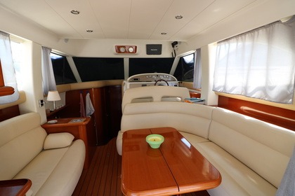 FBI - Jeanneau Prestige 36 Fly