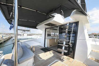 Verhuur Catamaran Fountaine Pajot Fountaine Pajot MY 37 Biograd na Moru