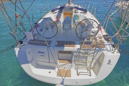 Charter Sailboat  Oceanis 43 Megara