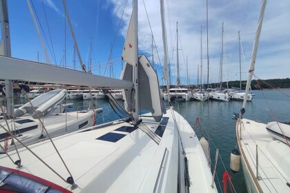 Location Voilier Bénéteau Oceanis 46.1 Pomer
