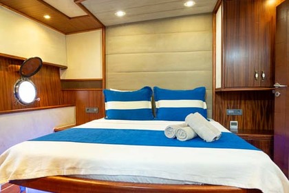 NEVRA QUEEN  CHARTER