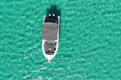 Hire Motorboat Kelt White Shark 265 Saint Martin