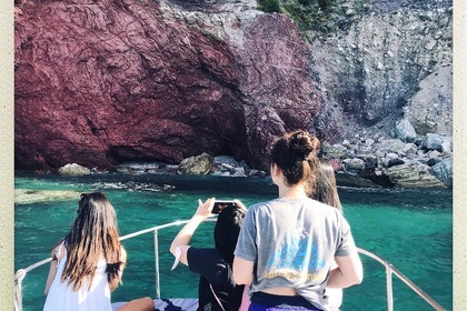 Poetessa boat tour, gulf of Poets