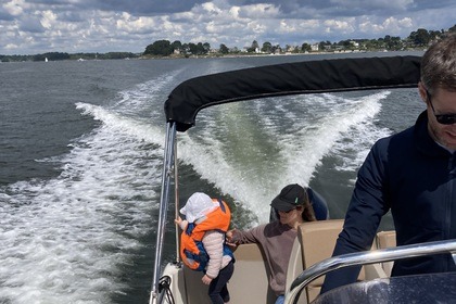 Quicksilver 675 Open 200 CV