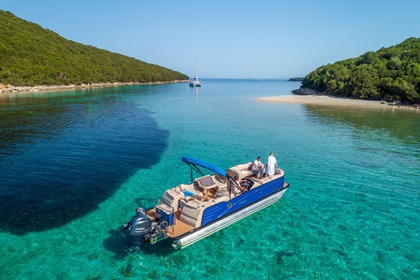 Rental Motorboat Avalon catalina pontoon Syvota