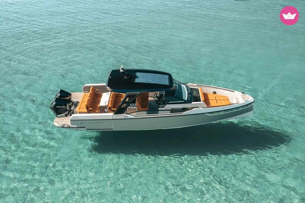 Bateau à moteur saxdor 320gto 500cv