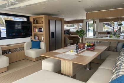 Location Catamaran Catana Group Bali 5.8 - 6 + 2 cab. Alimos