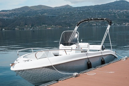Hire Boat without licence  Trimarchi 57s pro Lisanza