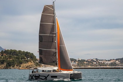 Hyra båt Katamaran Beneteau Excess 11 Toulon