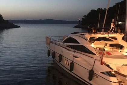 Alquiler Yate a motor Sunseeker Predator 68 Monopoli