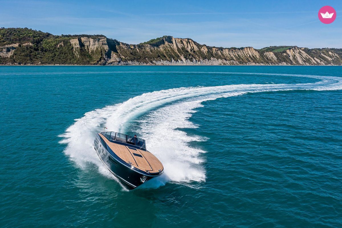 Bateau à moteur Itama 45 1100cv 2