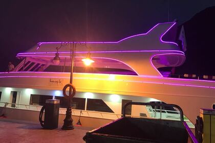 Night charter ( VIP yacht )