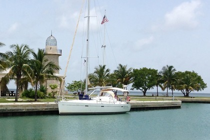 Charter Sailboat BENETEAU 40 Miami