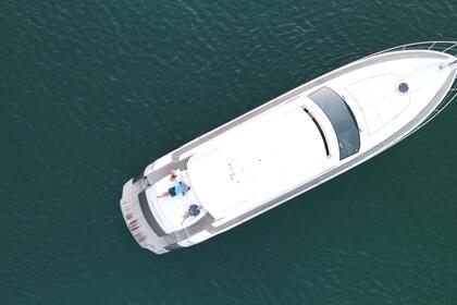 Hire Motor yacht Pershing Pershing 64 Portimão