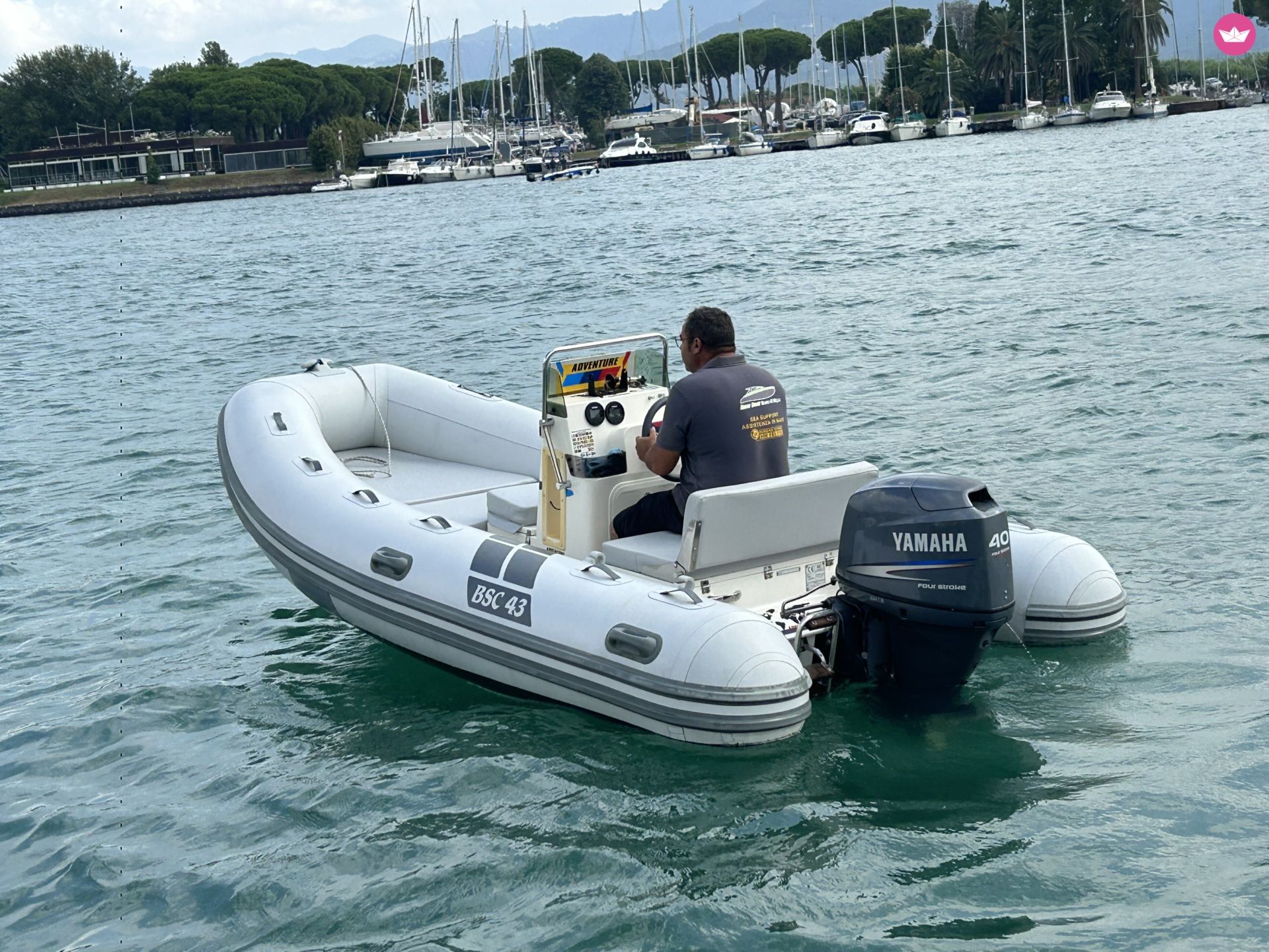 Bateau à moteur Bsc 43