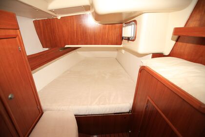 Sailboat Trips and Tours