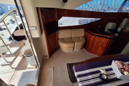 Hire Motorboat Fairline Phantom 46 Palma de Mallorca