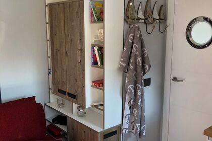 Sail on this boat without a license with 1 Cabin w