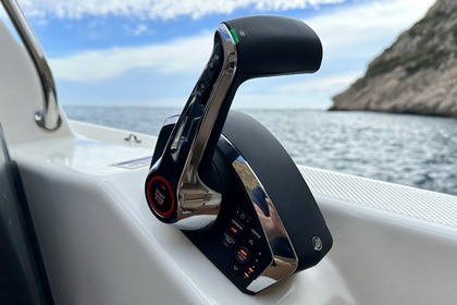 Quicksilver 755 Sundeck - Leon