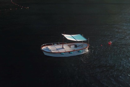 Charter Motorboat Gozzo Caprese Capri