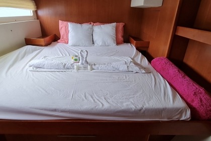 Rental Catamaran Robertson and Caine Leopard 58 Coron