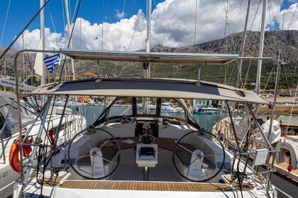 Hyra båt Segelbåt BAVARIA CRUISER 46 Pálairos