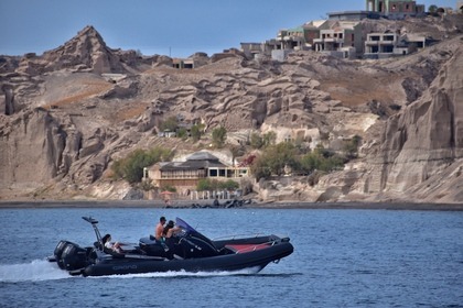 A Luxurious Santorini Cruise with Expert Captain and Scenic Views