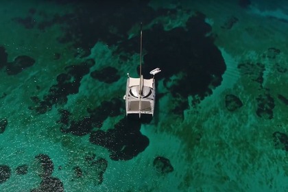 Catamaran Carrera 57