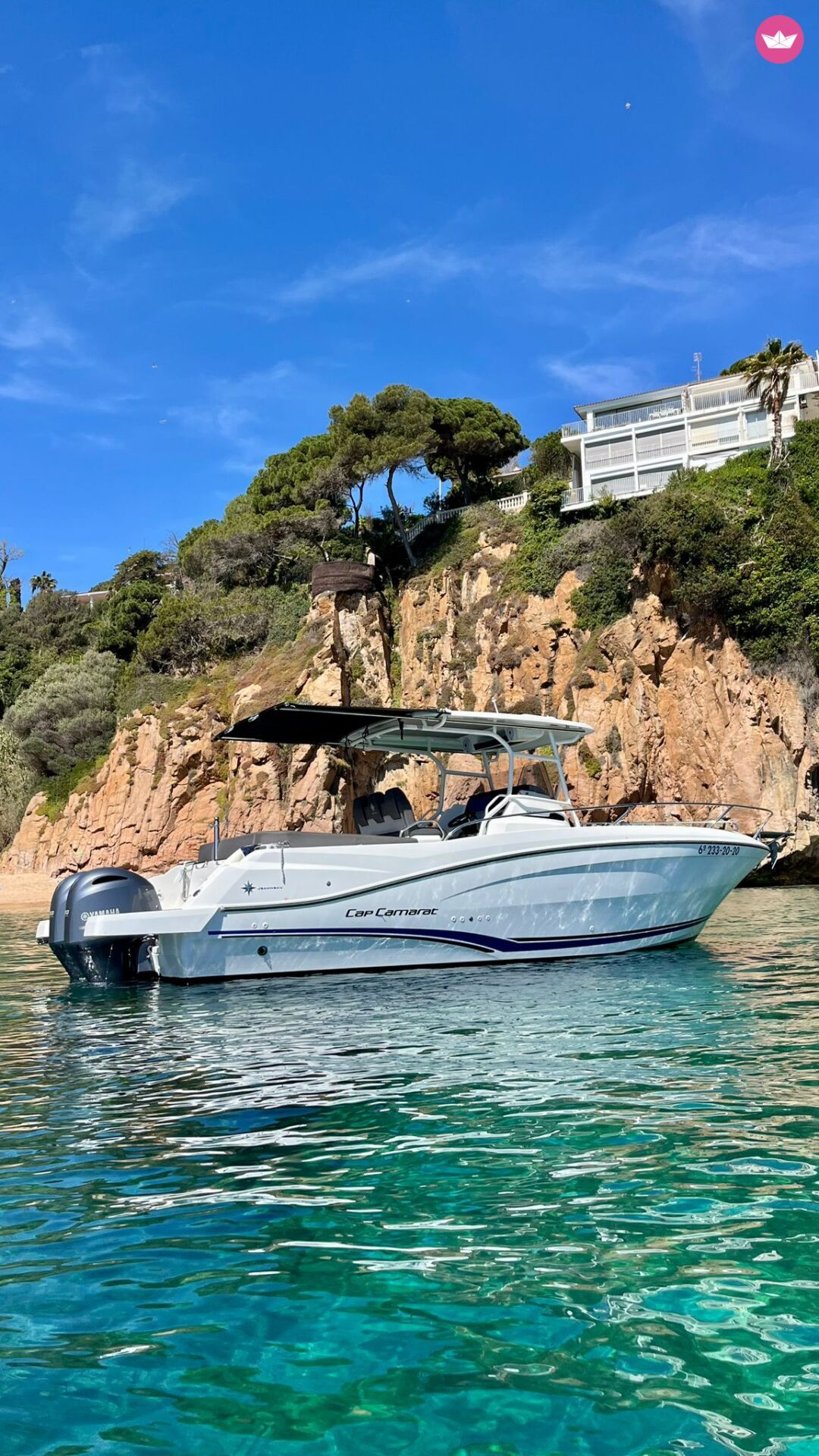 Bateau à moteur Jeanneau CAP CAMARAT 9.0CC 400cv 3