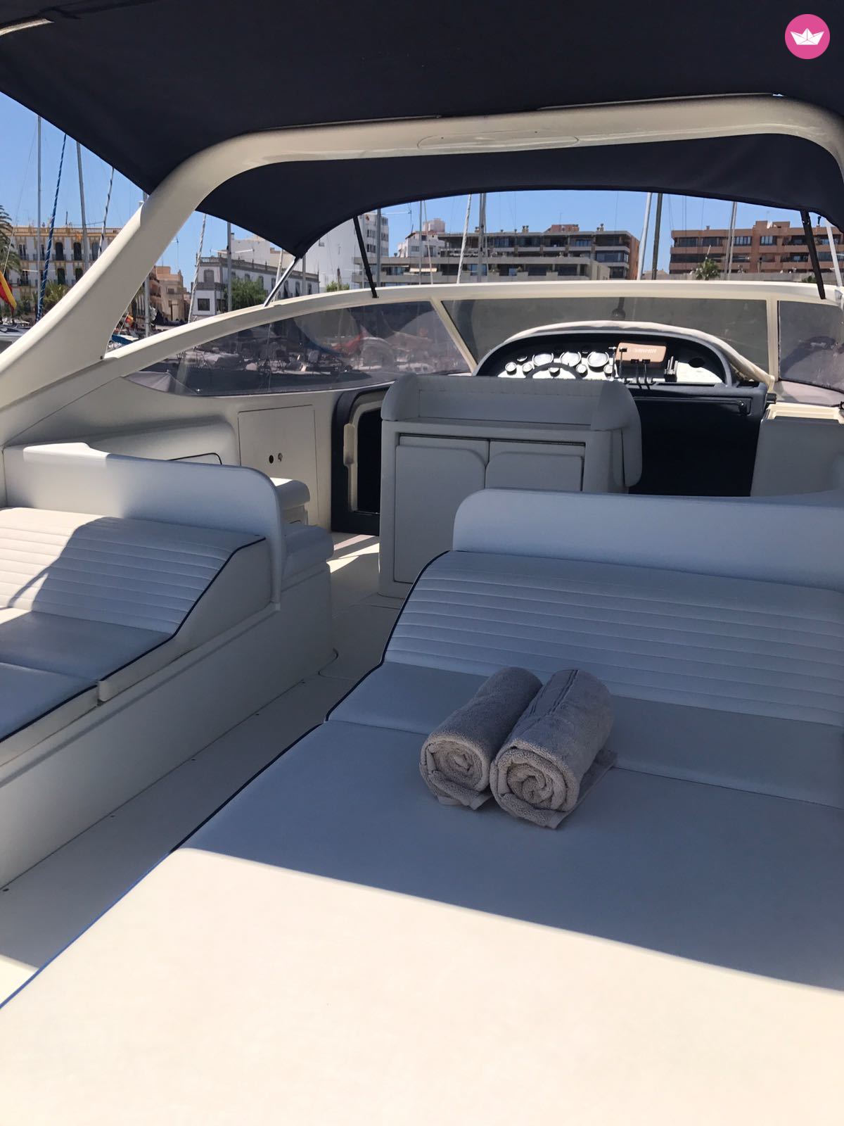 Charter Motorboat Cantieri De Sarnico Maxim 40 Ibiza