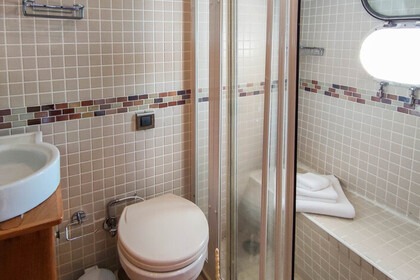 Custom built gulet with a capacity of 7