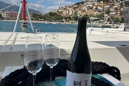 Luxury Cruising Catamaran  – based in Paralio Astros