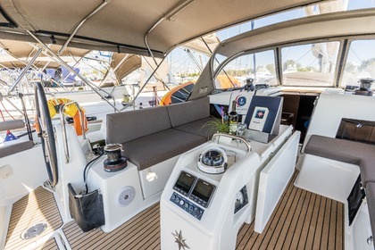 Charter Sailboat Jeanneau Sun Odyssey 490 Paros