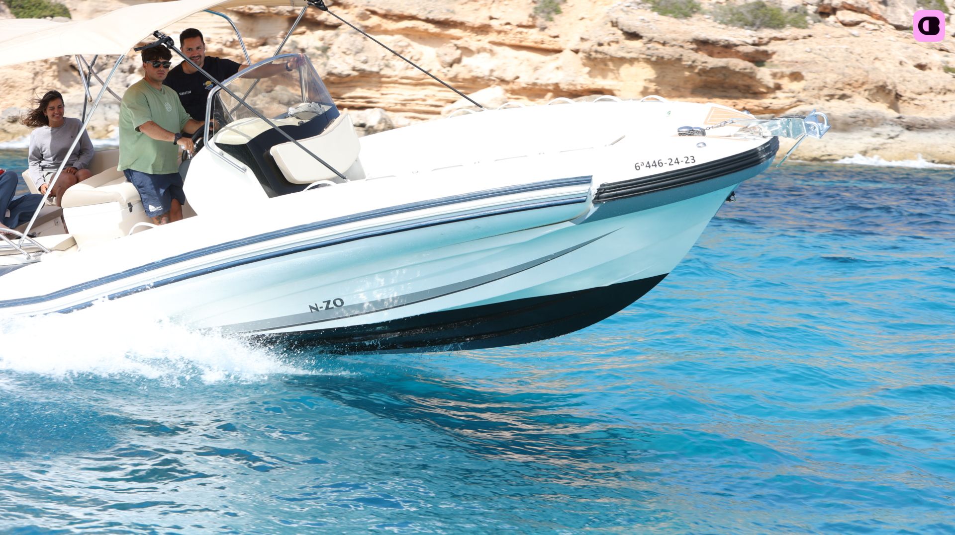 Bateau à moteur Zodiac Nz 760 300cv 4