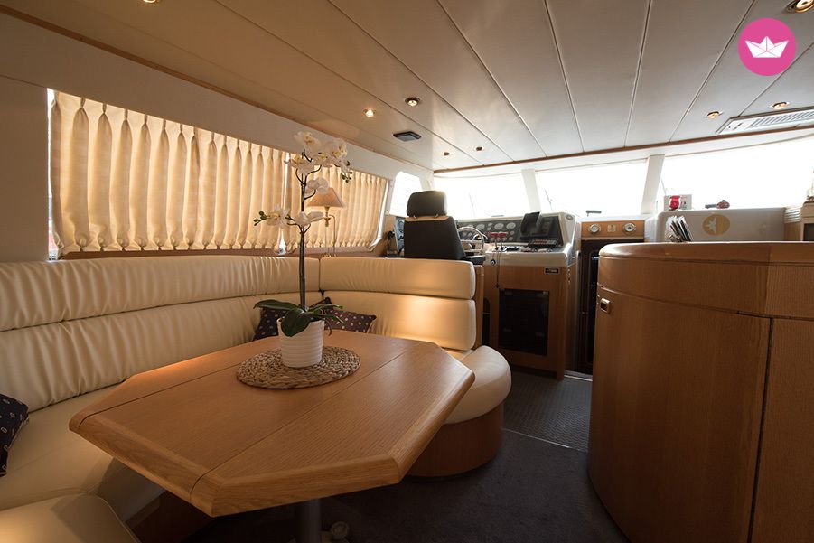 Charter Motorboat Westerley Whitewater Wolfe 46 Athens