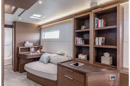 Hire Catamaran  Lagoon 46/12  Corfu