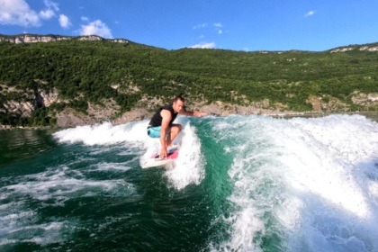 MASTER CRAFT X2 = WAKEBOARD / WAKESURF