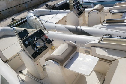 Semi-rigide BSC 6m50 150cv 6/8pers.