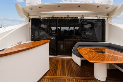 Sunseeker Predator 82 - Mega Yacht!