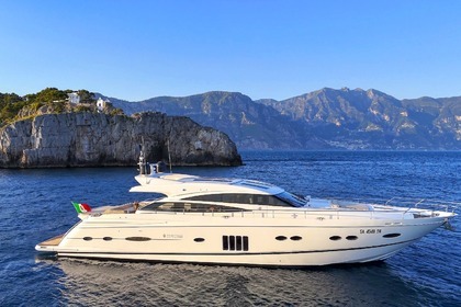 Hire Motor yacht Princess 81 Capri