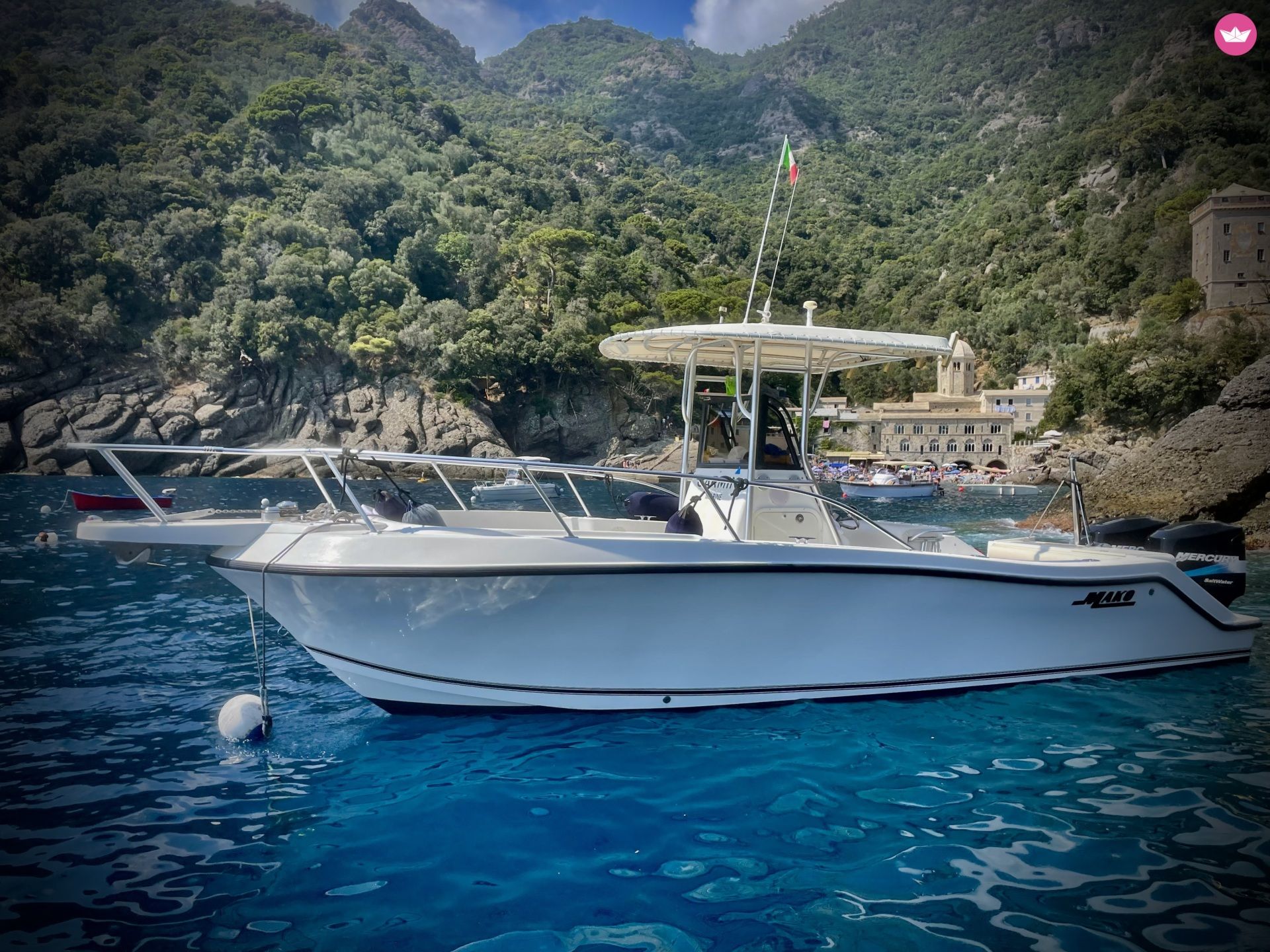 Bateau à moteur mako 252