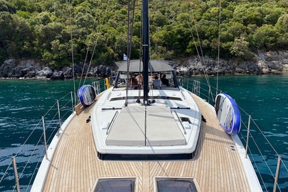 Verhuur Zeilboot Bénéteau Oceanis Yacht 62 - 4 + 1	 Athene
