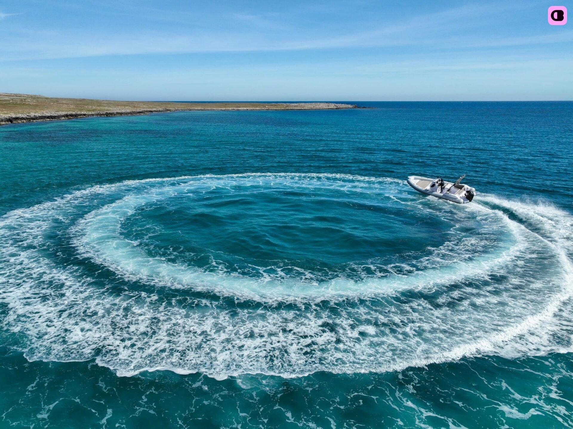 Semi-rigide Italboats 700 Predator 200cv 4