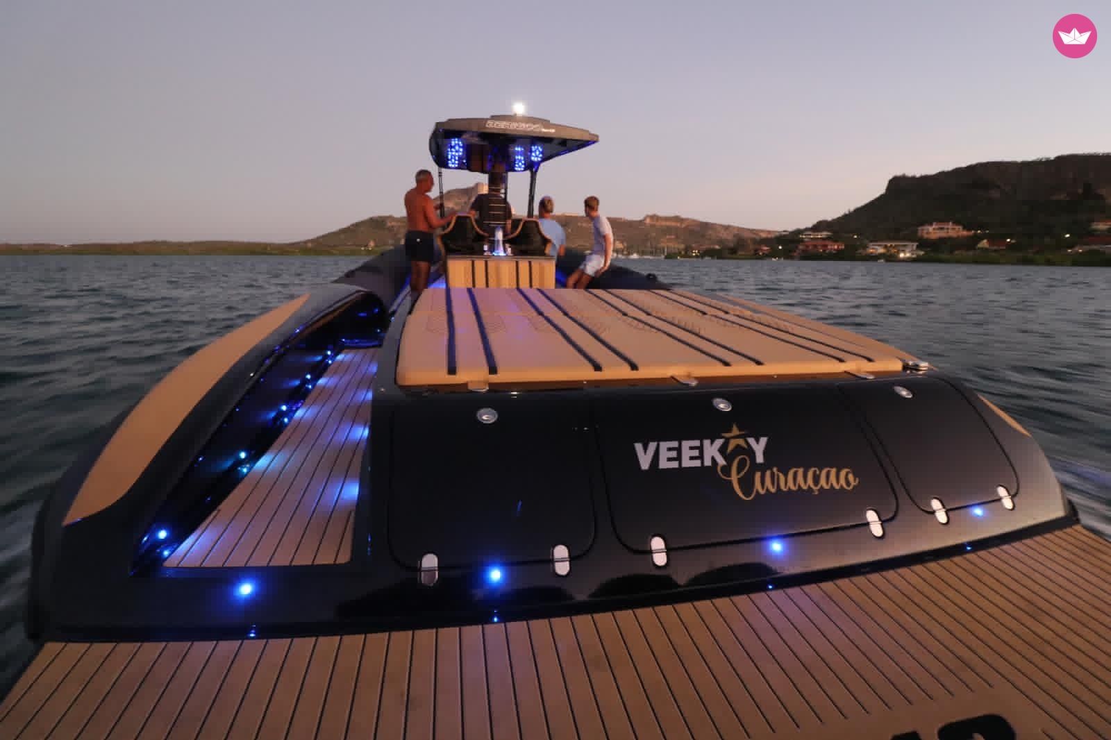Bateau à moteur Bernico RxP13 700cv 5