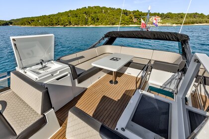 Galeon 420 Fly Amber Blue