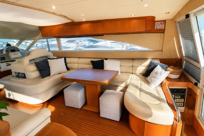 Hyra båt Motorbåt KuBang 57 Hard Top Portofino
